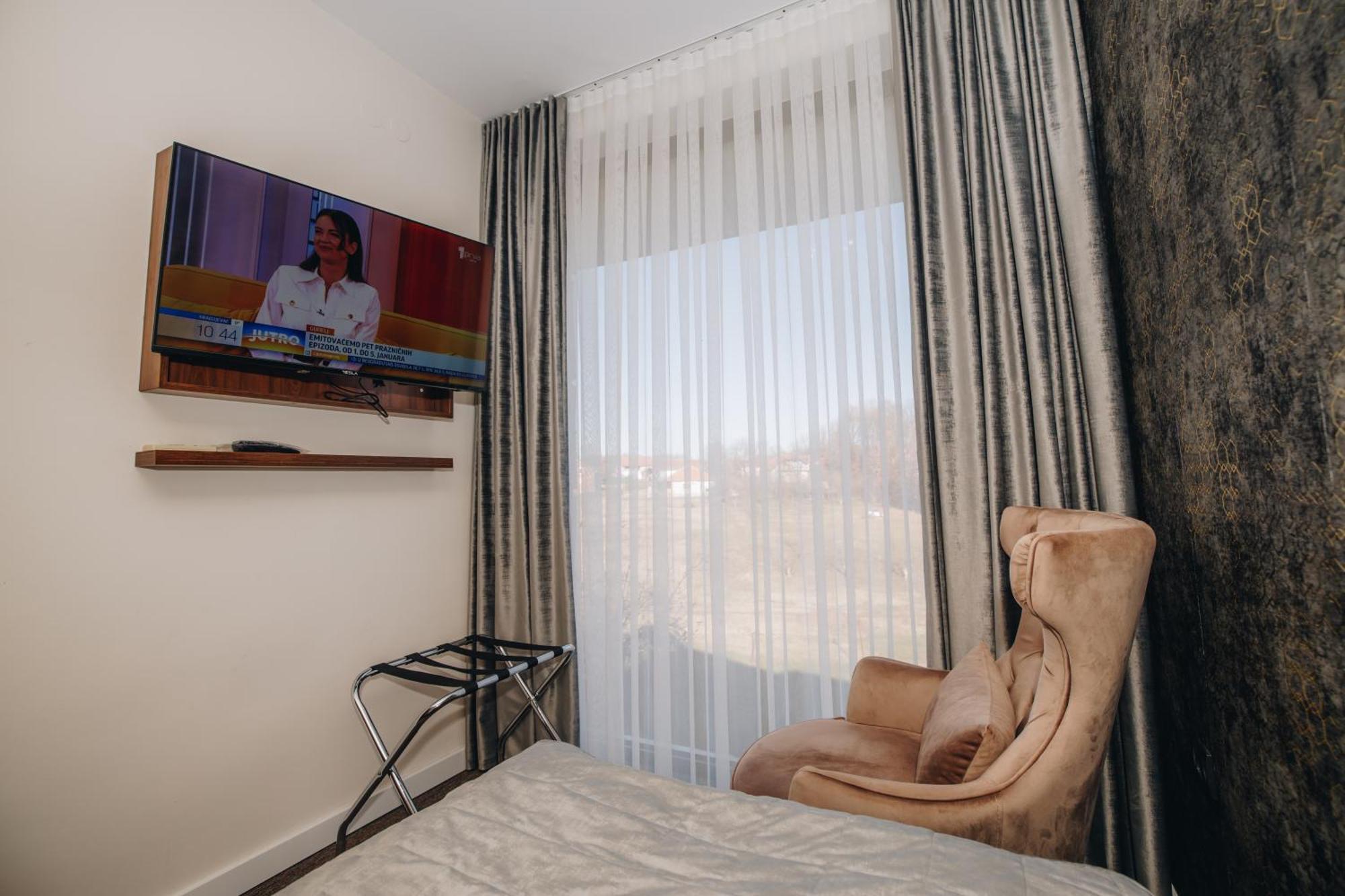 Garni Hotel Radovic Kragujevac Kültér fotó